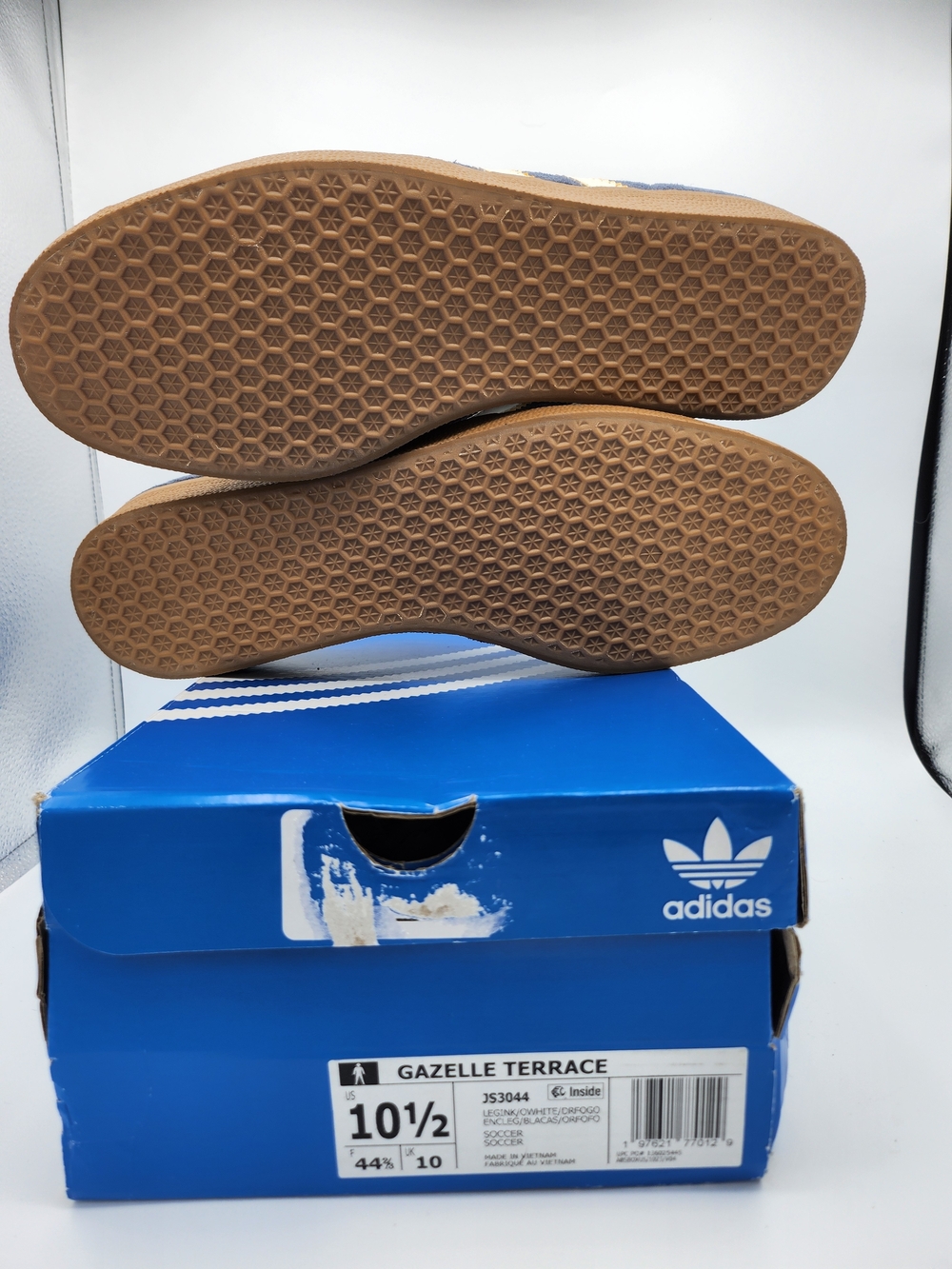 Adidas Gazelle Terrace JS3044 Juventus Sneakers Size: 10.5M NWT - Picture 9 of 9